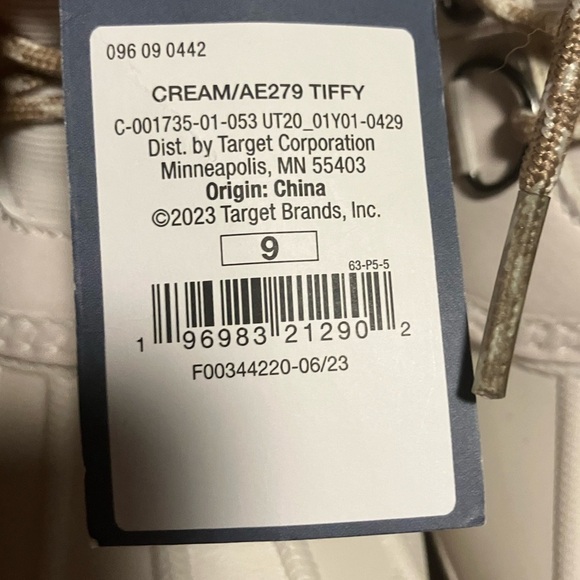 Women’s Boots size 9 - Cream color NWT - Picture 8 of 10